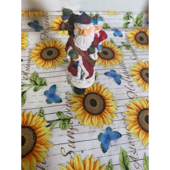 Polystone Santa Claus Lamp Ornament 2 1/8in Tall NIB - Picture 4 of 10